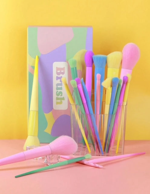 17Pcs Colorful Makeup Brushes !