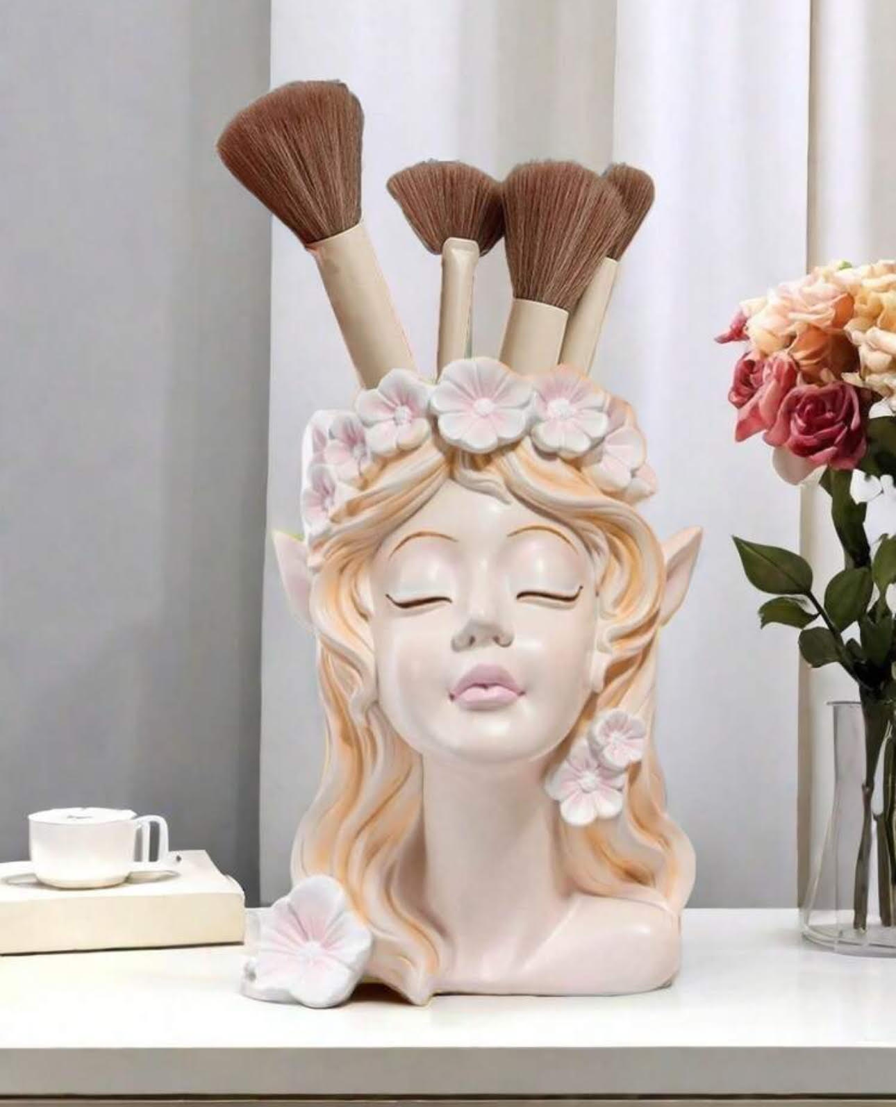 1 PCS Cute Makeup Brush Storage Holder !