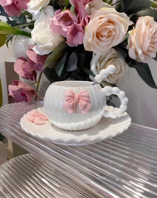 1 Set Pearlescent Ripple Pattern 3D Bow Ceramic Cup & Saucer Set (Spoon is not included)!