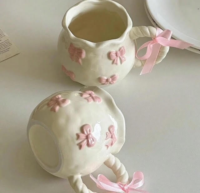 1 Pcs Creative 3D Embossed Hand -Painted Bow Design Ceramic Coffee Mug with Ribbon !