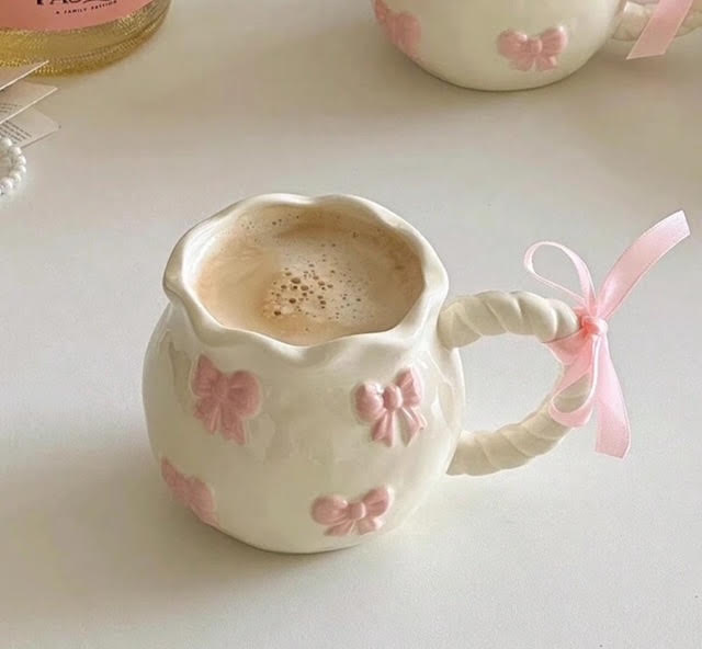 1 Pcs Creative 3D Embossed Hand -Painted Bow Design Ceramic Coffee Mug with Ribbon !