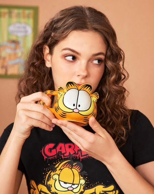 Garfield 380mL Ceramic Mug For Valentine's Gift/For Tea or Coffee !